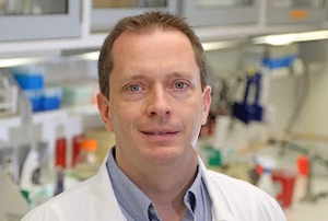 photo of dr. glen borchert in his lab